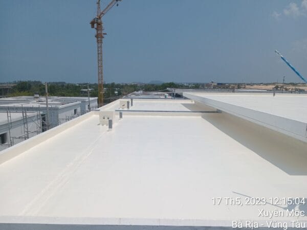Sơn chống thấm polyurethane gốc nước Kovipaint: Giải pháp số 1 cho chống thấm mái nhà và sân thượng
